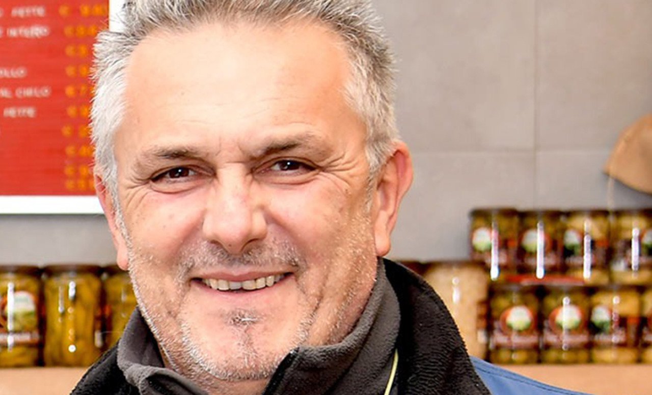 Si sente male al lavoro, Osvaldo Longhi dello Spaccio Carni di Celadina muore a 64 anni