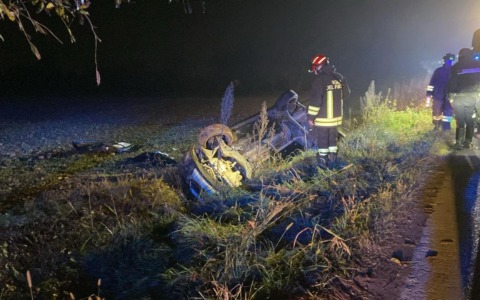 Pagazzano, ribaltamento nella notte lungo la sp 127: feriti due ventenni