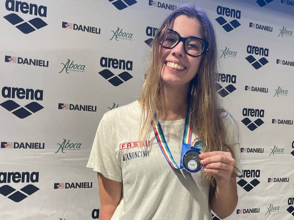 Medaglie (e sorrisi) bergamaschi agli Assoluti di nuoto paralimpico: successi per Vicch e Teani