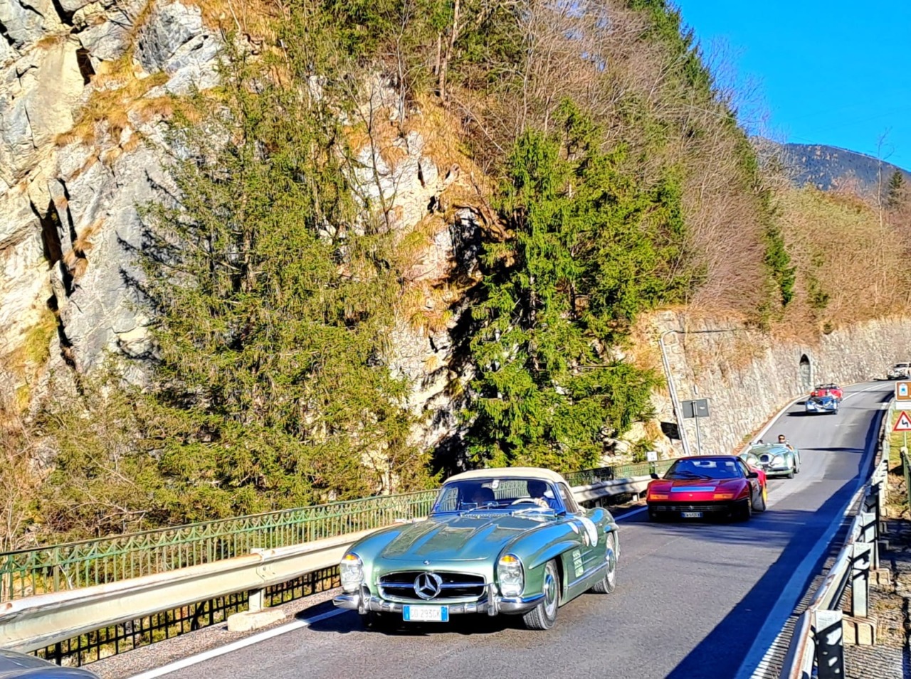 Motori d’epoca tra le strenne: la Presolana si accende con le auto storiche