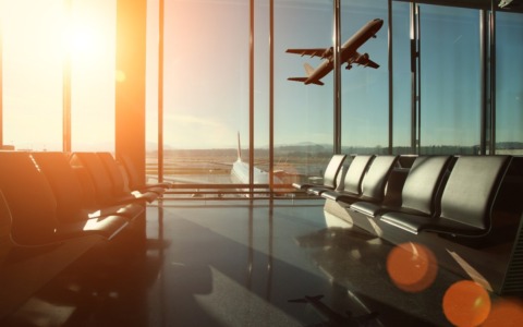 La classifica degli aeroporti europei secondo il portale Holidu per il 2025