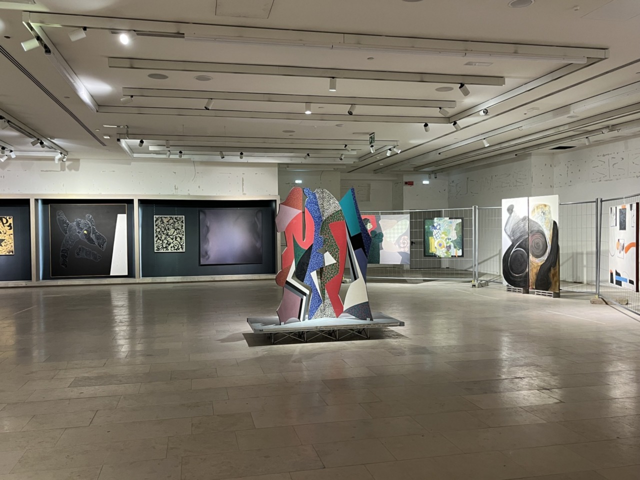 Oriocenter si è… innamorato: fino al 31 marzo, una grande mostra d’arte contemporanea