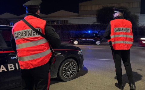 Controlli dei carabinieri nell’Isola e nella Bassa: identificate 70 persone, controllati decine di veicoli
