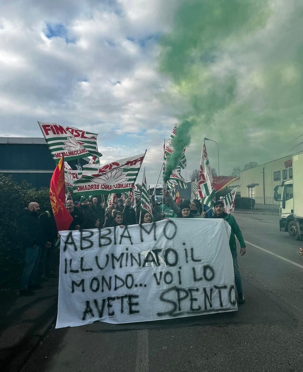 Larga partecipazione allo sciopero alla Claypaky di Seriate, i sindacati: «Rischio di ripercussioni sociali»