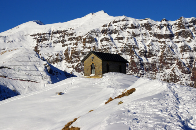 Sentieri per tutti, bellezza e storie di luoghi e persone: la meravigliosa salita al monte Sasna