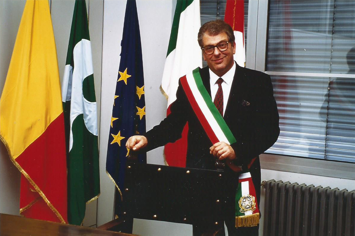 Se n’è andato Elio Capelli, sindaco di Albino dal 1990 al 1995, l’ultimo eletto dal Consiglio comunale