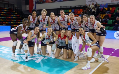 Vince e convince il Volley Bergamo a Firenze: ottavo posto agganciato e Coppa Italia più vicina