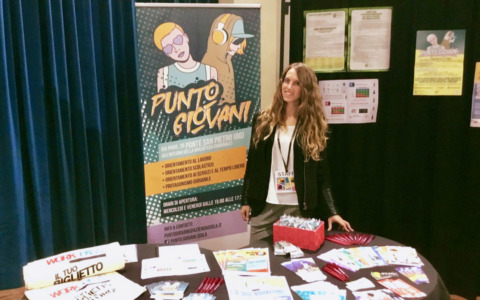 Giovani senza bussola e sempre più fragili, un aiuto a scuola e per strada a Ponte San Pietro