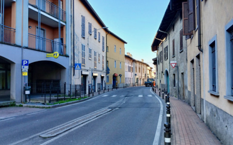 Restano i dubbi sul traffico a Zanica: i residenti del quartiere Regioni chiedono la zona 30