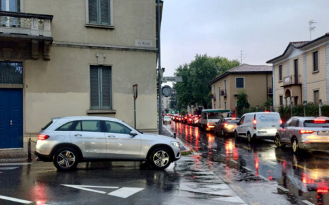 Via Statuto chiusa altri tre mesi. Per il quartiere di Santa Lucia a Bergamo una sofferenza che si allunga