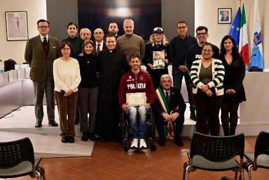 A Grassobbio è arrivata la benemerenza civica per l’atleta paralimpico di handbike Mirko Testa