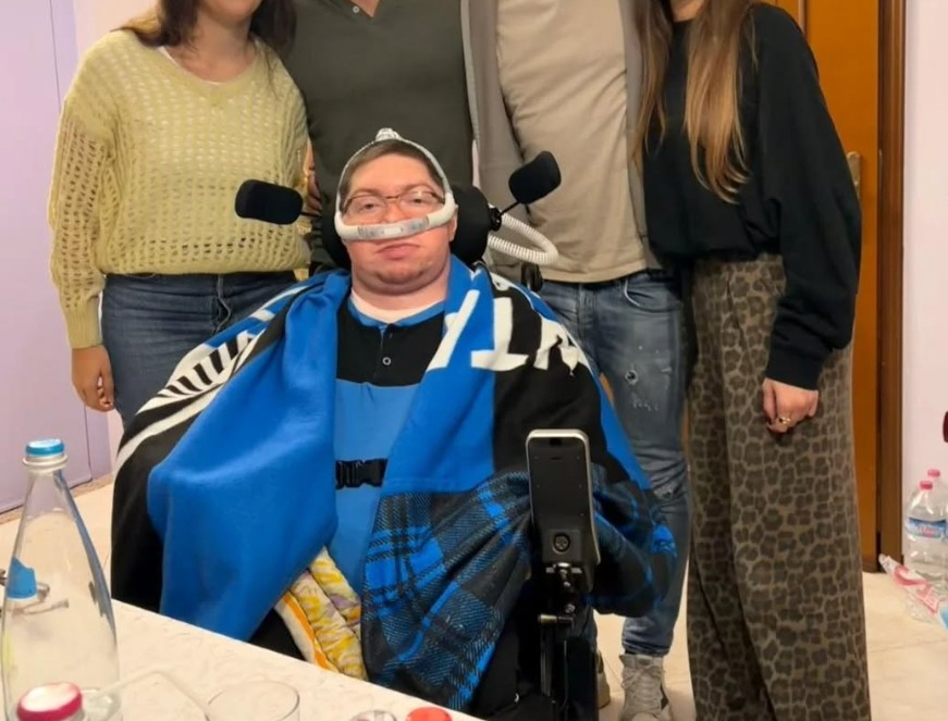 Addio a Manuel Pecchenini, il 30enne di Pontirolo morto dopo una lunga battaglia contro una malattia rara