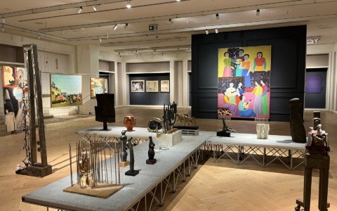 Anche un negozio vuoto può diventare casa dell’arte: inaugurata “Mi sono innamorato” a Oriocenter