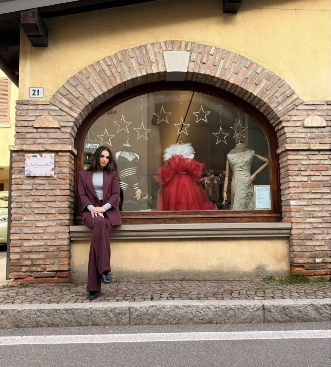 Un sogno realizzato: Samantha Bonfanti di Casnigo ha aperto la sua sartoria a Cazzano