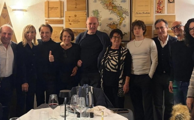 Dolci note al ristorante Mazzini 200 di Albino: Roby Facchinetti e Irama a cena insieme