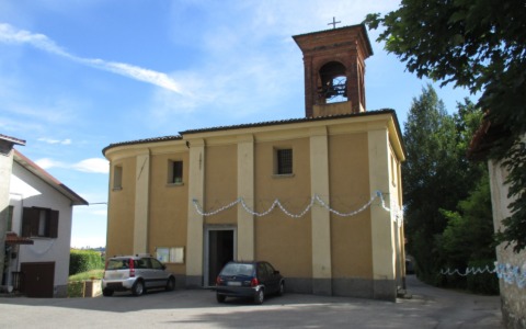 Azzonica piange Carlo, morto a soli dodici anni dopo aver combattuto contro la leucemia