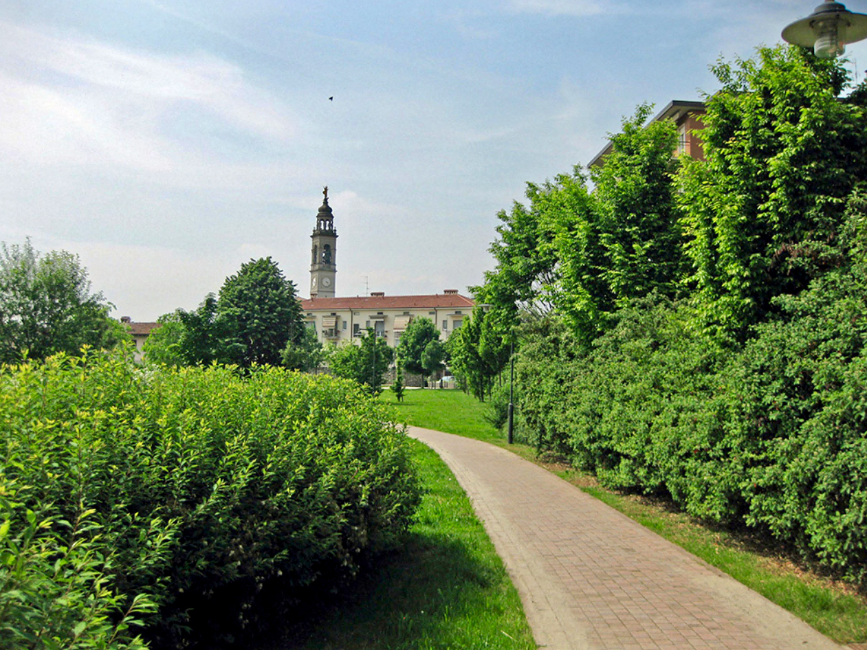 Divieto di portare animali nei parchi a Curno? Non del tutto. Il sindaco: «Ci saranno modifiche»