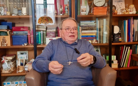 Don Giampietro Esposito: «Questo Papa darà del filo da torcere ai potenti della Terra»