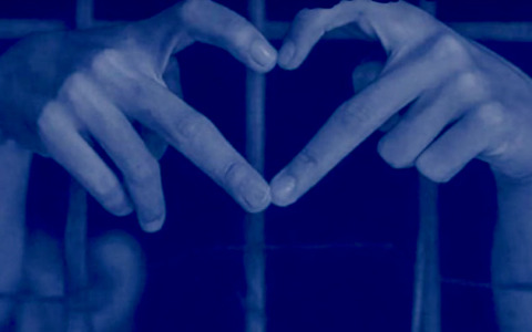 “Ma l’amore no”, il teatro dal carcere arriva a Nembro: si racconta l’affettività dietro le sbarre