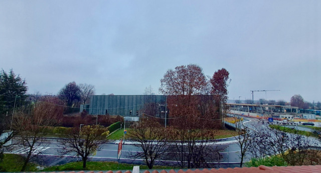 Lavori all’ex centro servizi al confine con Bergamo, s’infiamma la polemica ad Azzano San Paolo