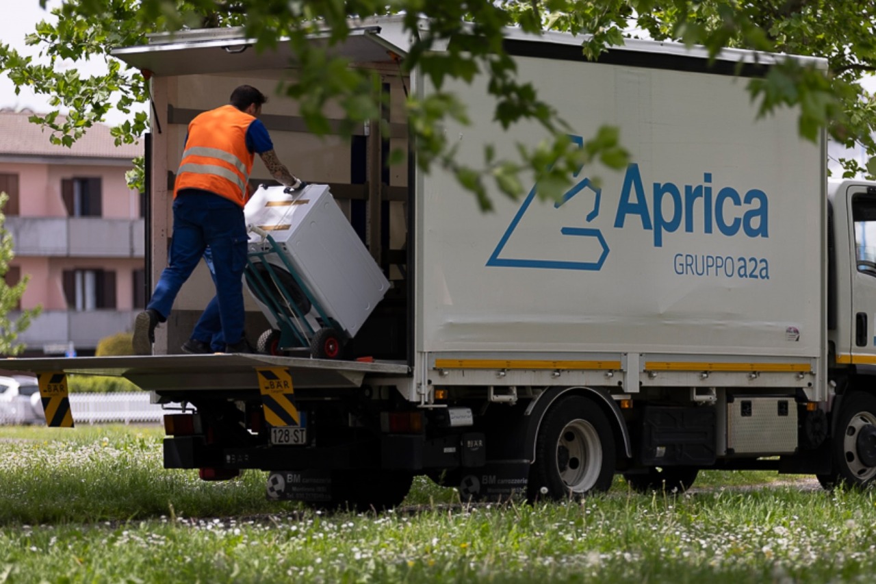 Comuni e associazioni “a scuola” con Aprica: oltre 150 partecipanti ai webinar su rifiuti e nuove regole Arera