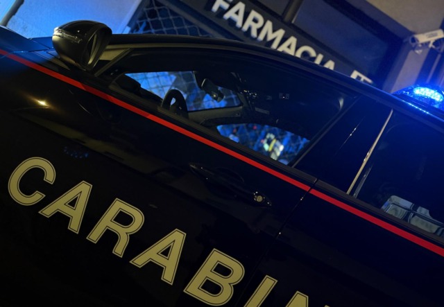 Lite per droga tra giovani, un accoltellato: ricoverato in codice giallo