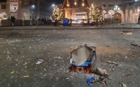 Capodanno a Bergamo: spari e botti anche in centro, ma «molto meno del solito»