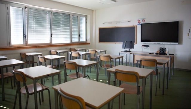 La campanella di scuola sta per suonare, ma con troppe cattedre vuote in Bergamasca