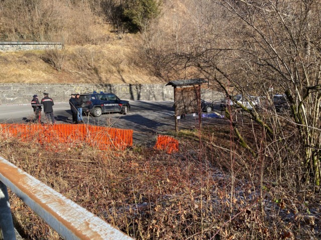 Cadavere trovato a Taleggio, interrogate moglie e figlie dell’indagato: erano in casa, ma non sanno niente
