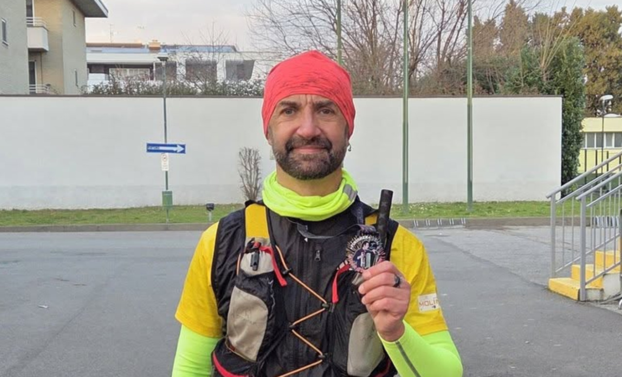 Cento chilometri di corsa per sostenere la Rsa di Piazza Brembana: la raccolta fondi parte dall’ex carabiniere