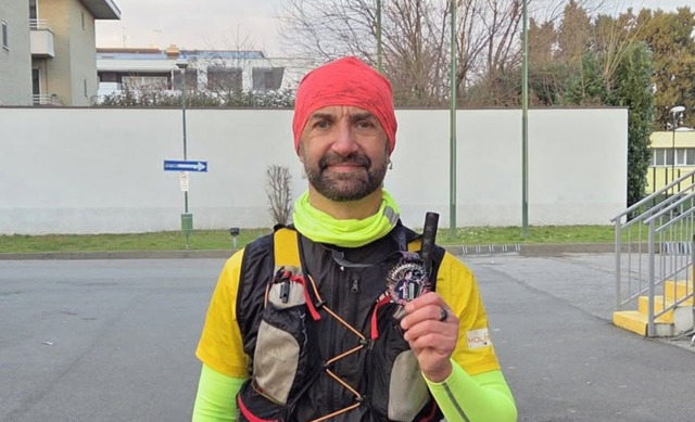 Cento chilometri di corsa per sostenere la Rsa di Piazza Brembana: la raccolta fondi parte dall’ex carabiniere