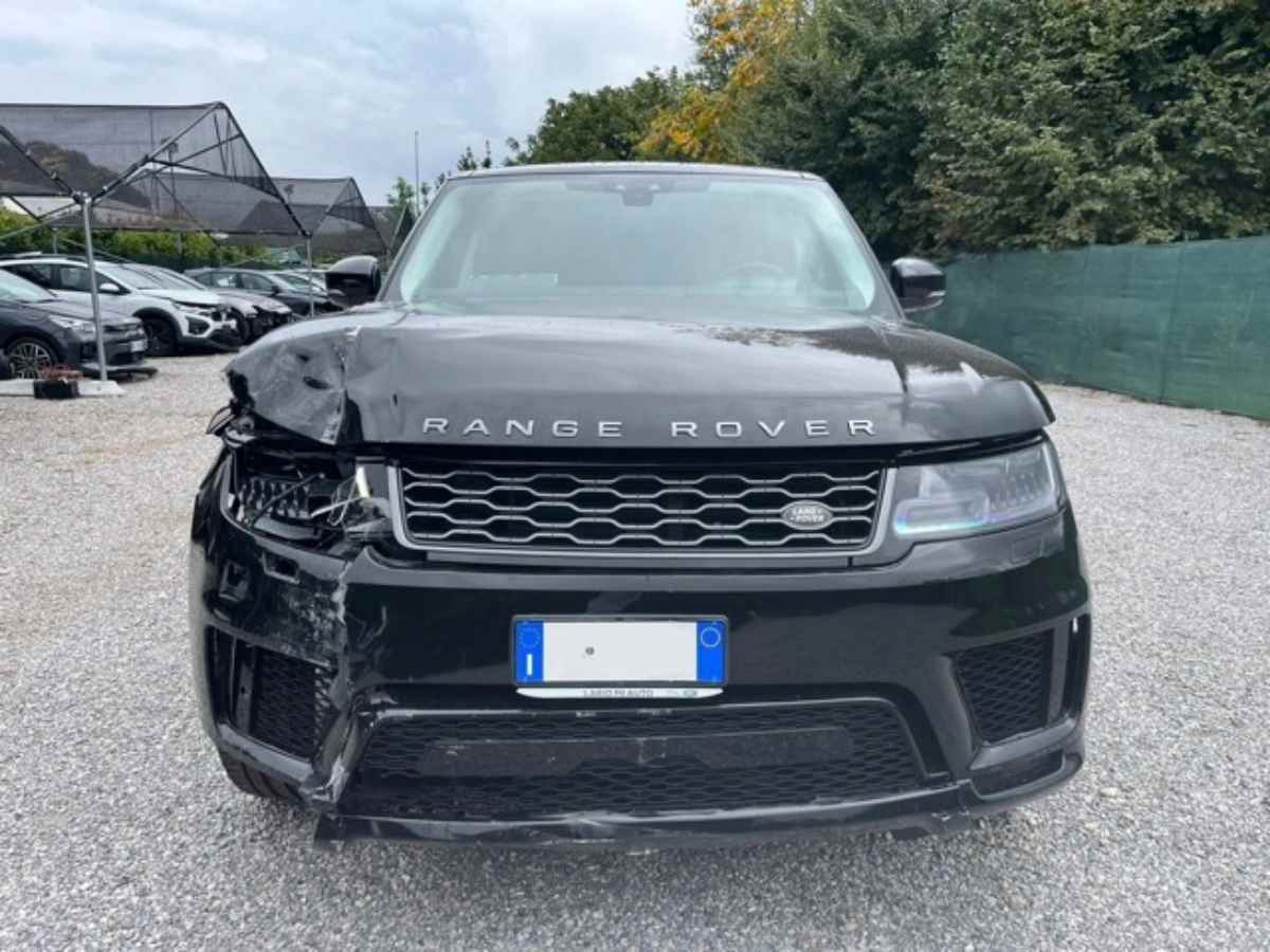 Ritiro auto incidentate: come funziona e quando è la soluzione più conveniente