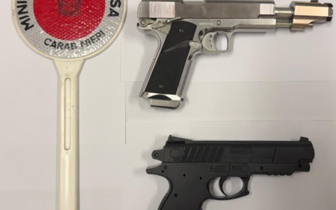 Rapina violenta con botte e minacce in un parcheggio di Brembate, arrestato il secondo fuggitivo