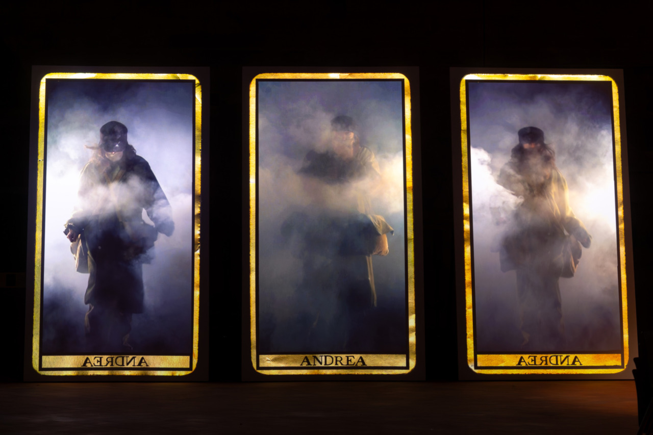 “I Tarocchi di De André”, al Palazzo della Ragione un allestimento gratuito sulle note del cantautore genovese