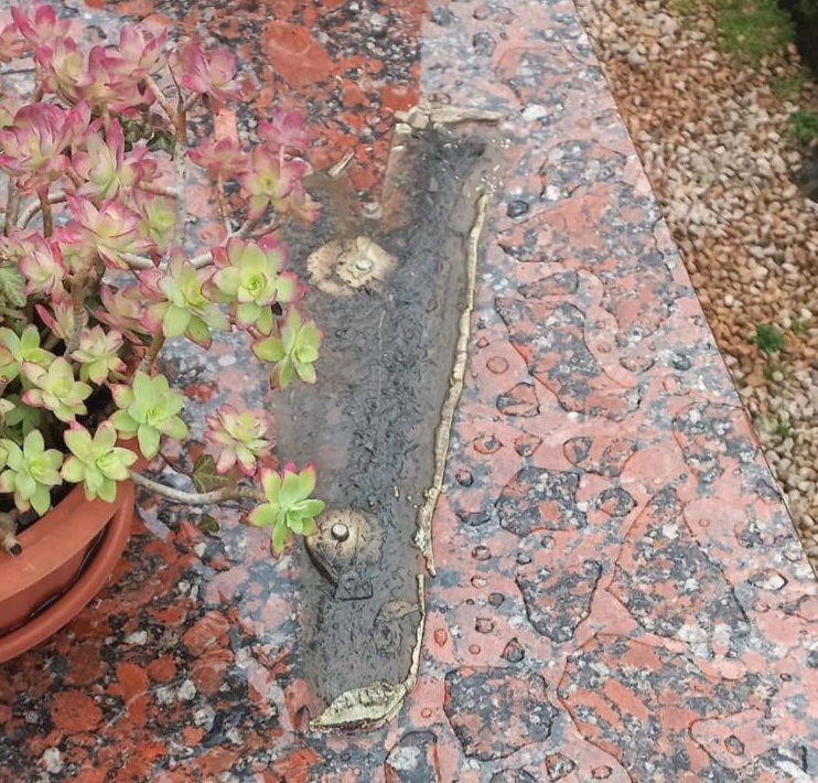 Ancora furti nei cimiteri della Bergamasca: rubate statue di bronzo ad Antegnate e Fontanella