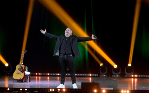 Il 10 marzo Dado arriva a Bergamo: risate e riflessioni al Cineteatro Colognola