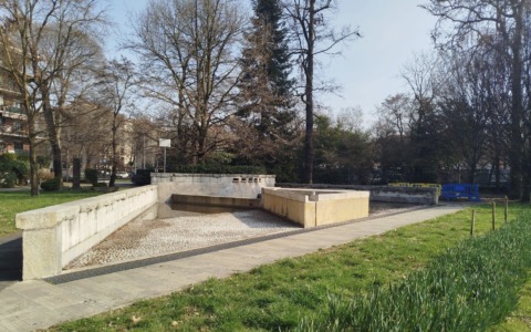 Nuovo look per la Fontana delle Rogge al Parco Suardi, che resterà chiuso il 24 e 25 febbraio