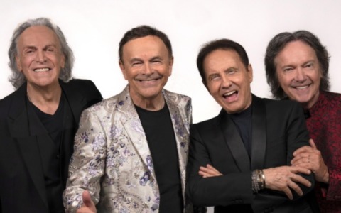 I Pooh a Sanremo per festeggiare i loro 60 anni, ma i fan insorgono: non si esibiranno all’Ariston