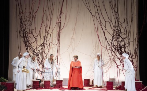 Al Donizetti quasi 9mila spettatori per Lella Costa e “Lisistrata”