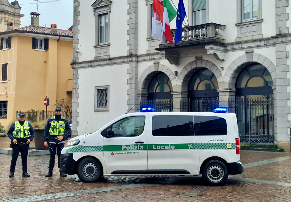 Più interventi della polizia locale a Osio Sotto: nel mirino spaccio, borseggi e abusi