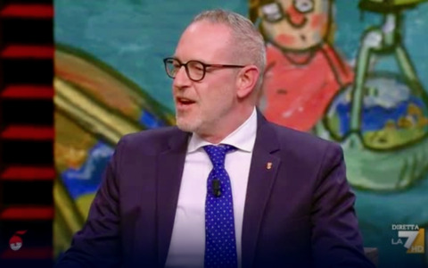 Il presidente della Provincia Gandolfi in gran spolvero su La7 da Giovanni Floris. Punta in alto?