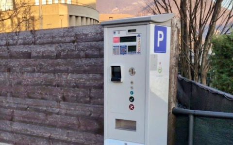 Rivoluzione dei parcheggi a Nembro: la sosta adesso diventa digitale e più… “smart”