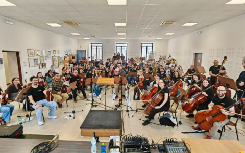 Una grande festa in musica con la New Pop Orchestra di Comun Nuovo: vent’anni in un disco!