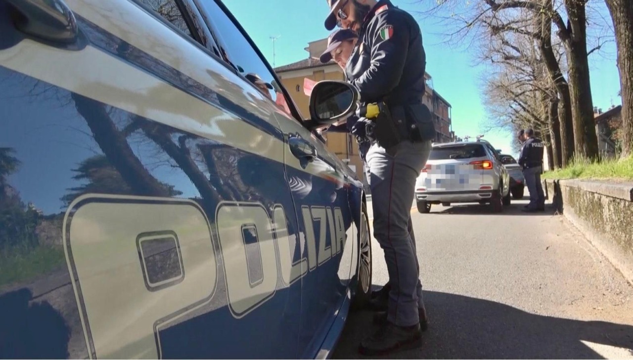 Che pomeriggio per la polizia di Bergamo! Due furti, tre arresti e recuperata merce rubata per oltre mille euro
