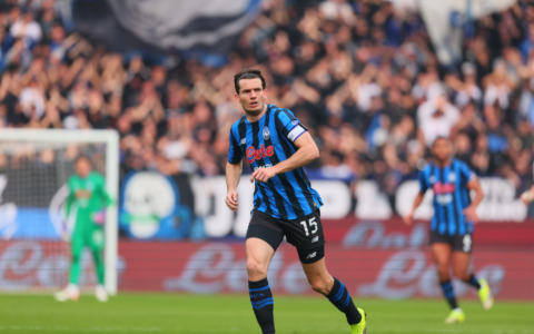 De Roon ormai vicinissimo a Bellini: 428 presenze per l’olandese, 435 per l’ex capitano