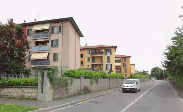 Finito l’incubo delle case Aler in via Rovelli a Bergamo: verranno sgomberati i box occupati dagli abusivi