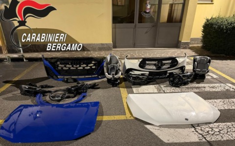 Furto di auto di lusso tra Bergamo, Treviolo e Curno: colti sul fatto e arrestati