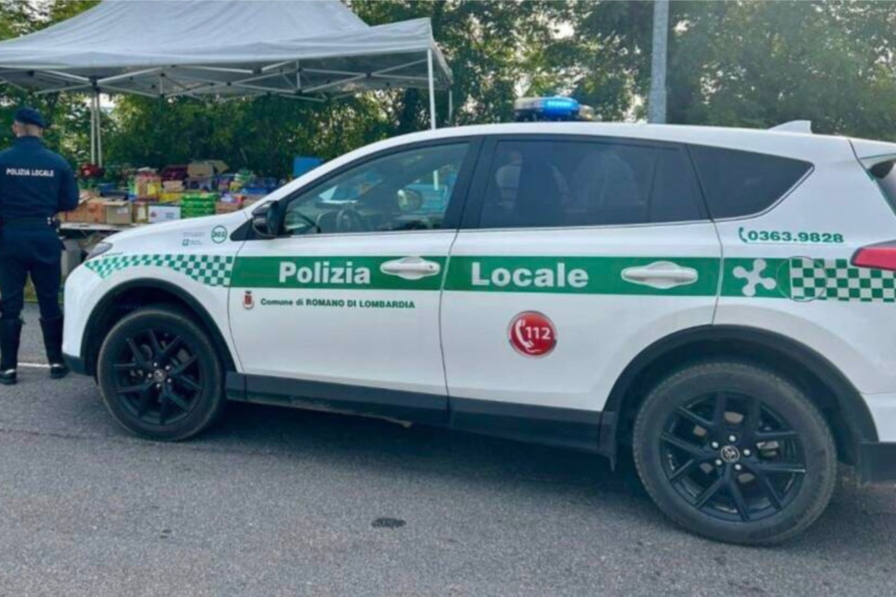 Tecnica dell’abbraccio messa in atto (ancora) a Romano per tentare di derubare un’anziana