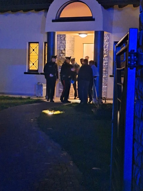 Rapina in villa, choc a Urgnano: immobilizzano la famiglia e aprono la cassaforte col flessibile