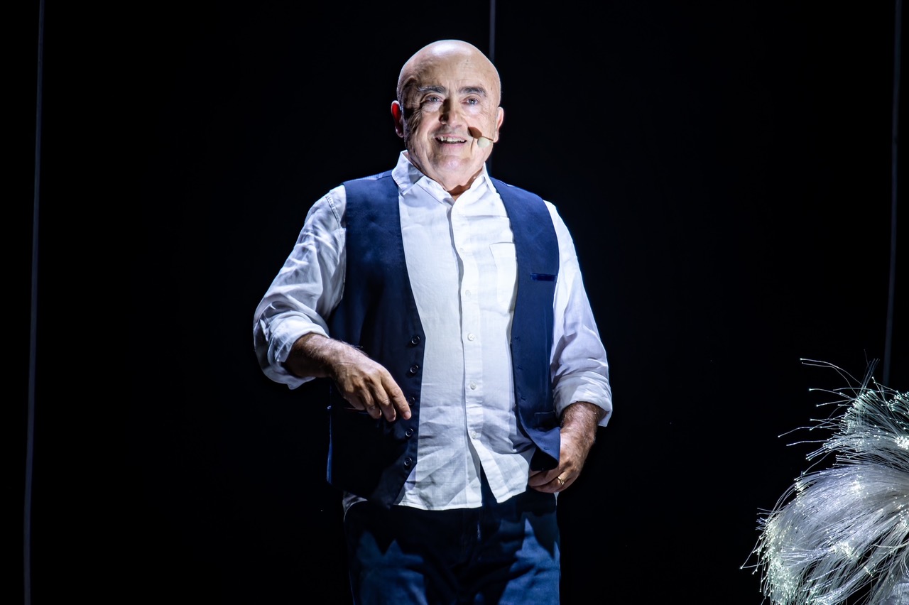 “Figli di Troia”, risate epiche con Paolo Cevoli alla ChorusLife Arena